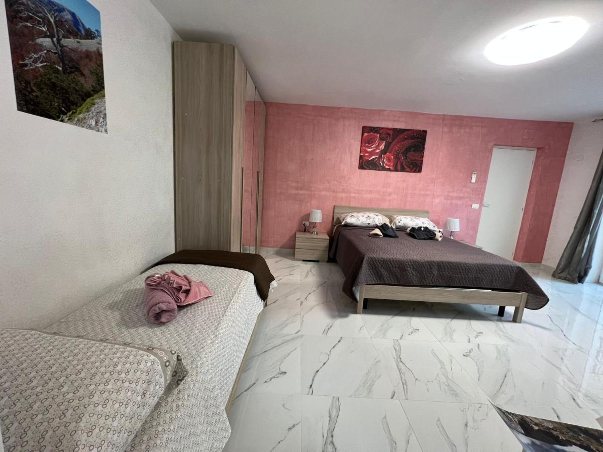 L'Oasi Del Raganello Bed & Breakfast Чивита Екстериор снимка