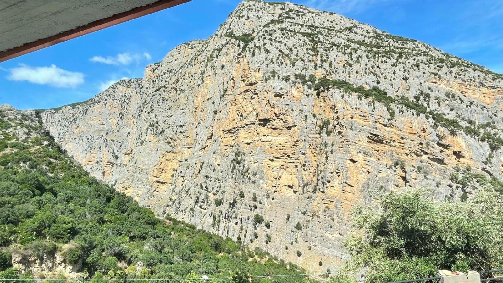 L'Oasi Del Raganello Bed & Breakfast Чивита Екстериор снимка