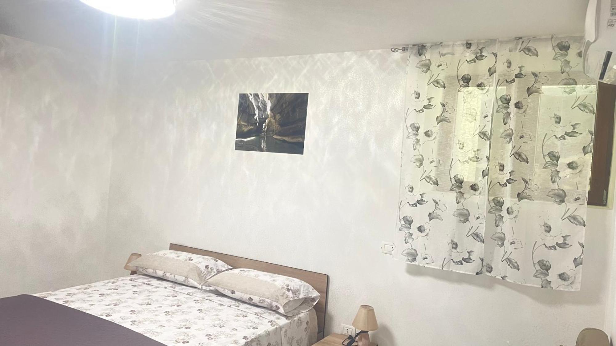 L'Oasi Del Raganello Bed & Breakfast Чивита Екстериор снимка