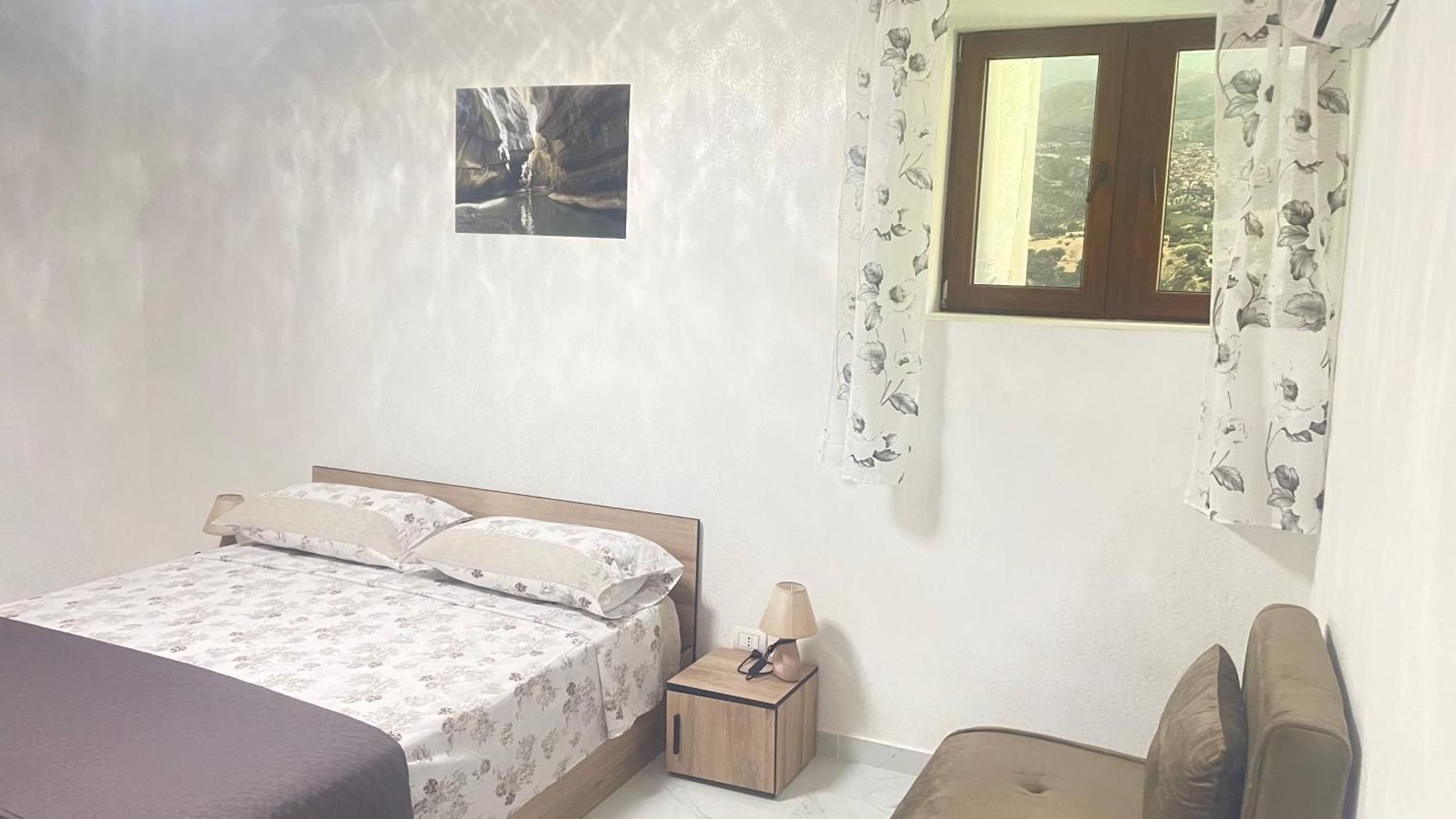 L'Oasi Del Raganello Bed & Breakfast Чивита Екстериор снимка